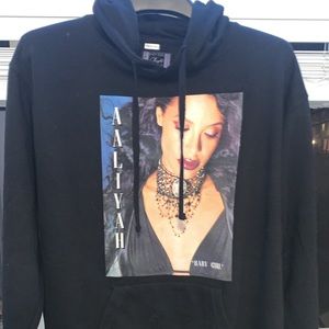Vintage Aaliyah Pullover Hoodie